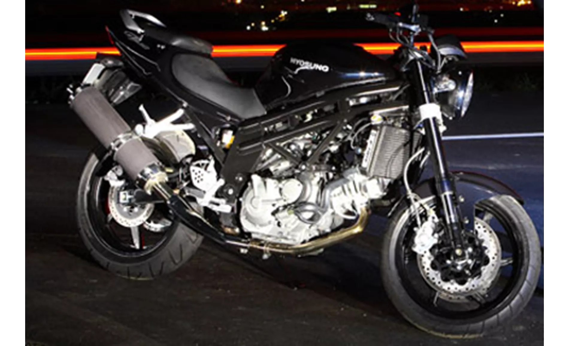 Hyosung GT 650i SE Naked 2011 Hyosung GT 650i SE Naked 2011