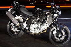 Hyosung GT 650i SE Naked 2011