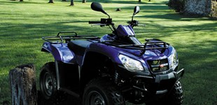 Kymco Maxxer 450i 2012 vs Kymco MXU 450i 4x4 2011