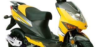 Motowell Magnet 2T 2011 vs Peugeot Kisbee 50 RS 2T 2014