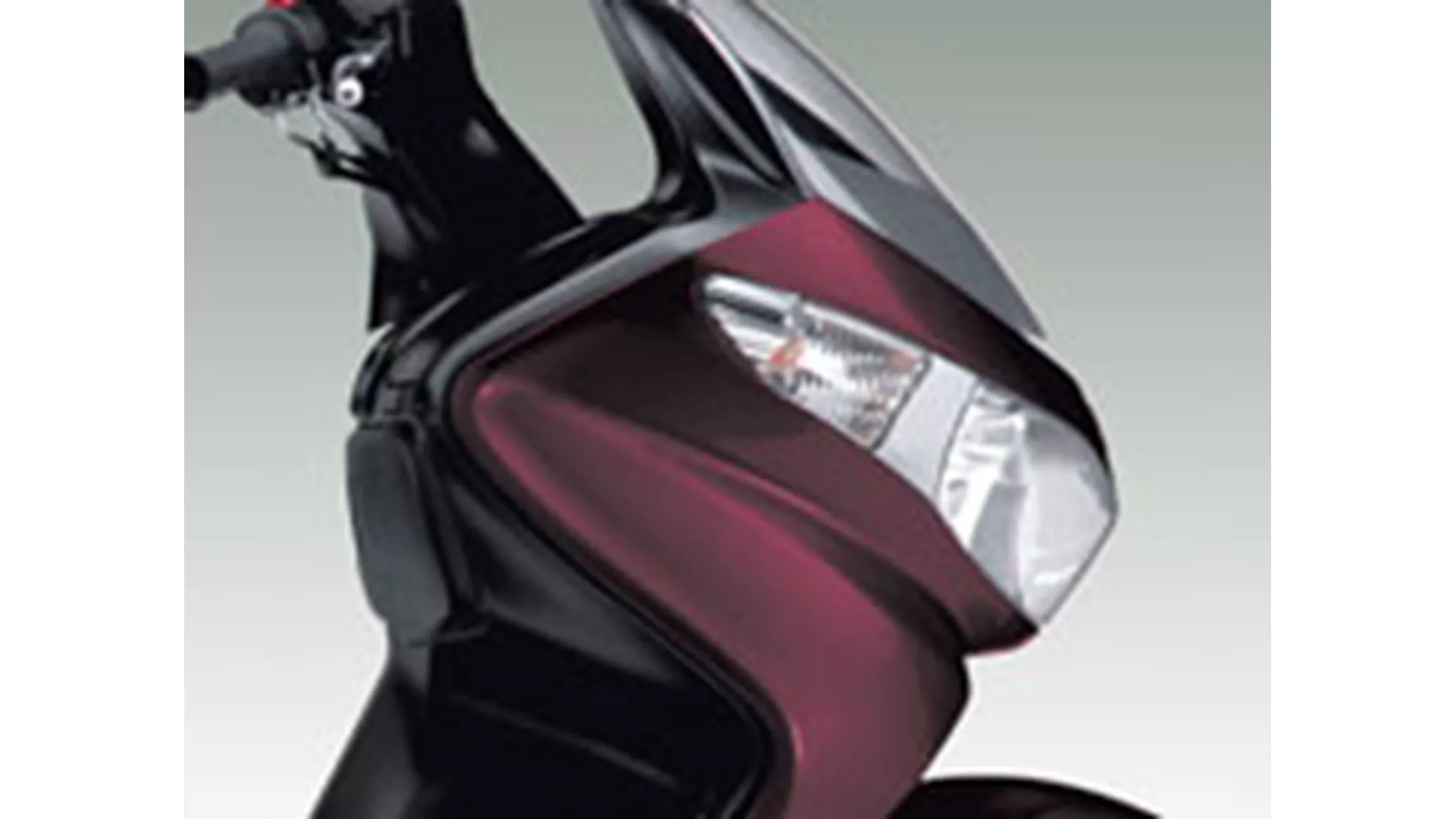 Suzuki Burgman 125 - Image 5 Suzuki Burgman 125 - Image 5