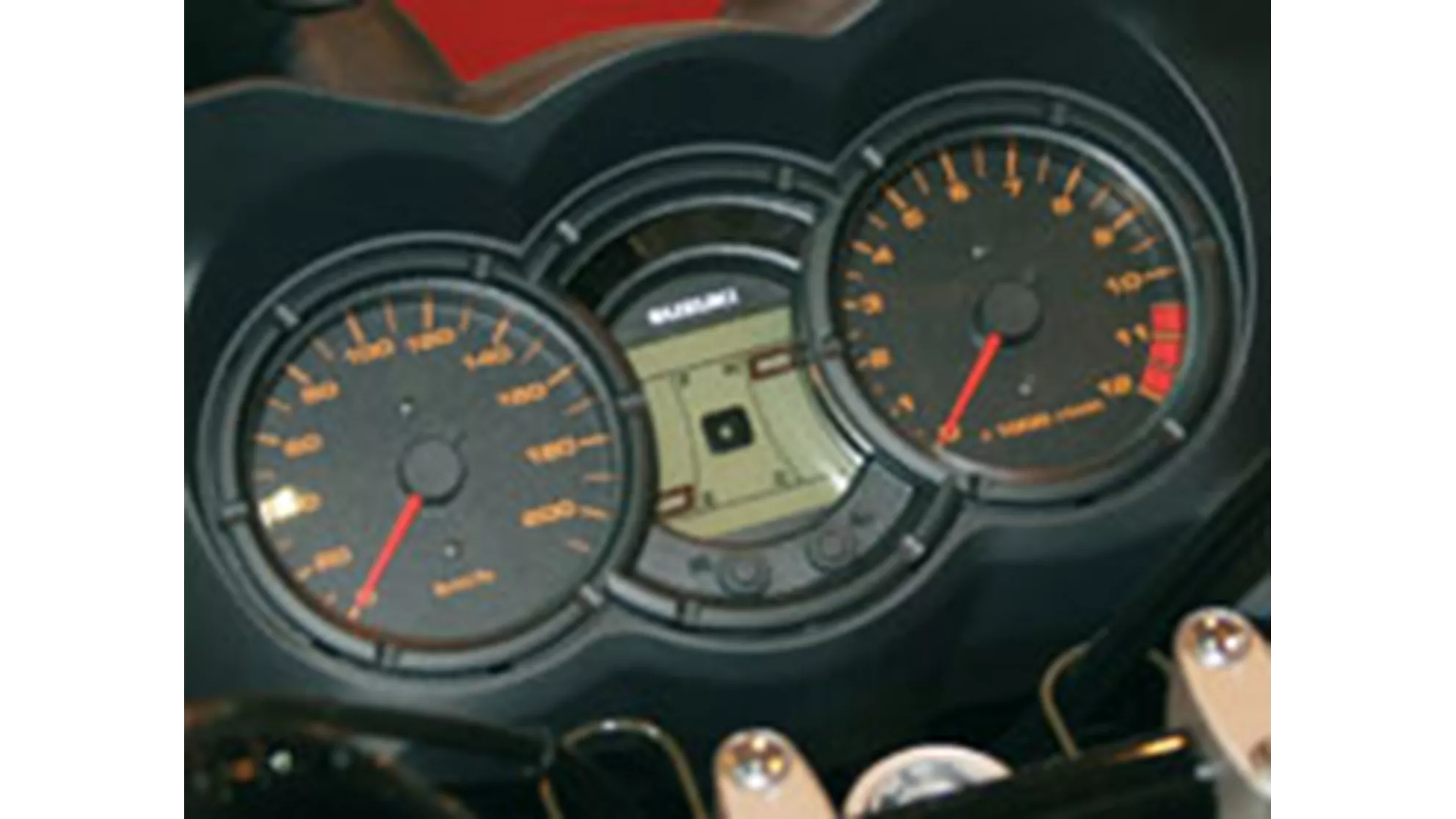 Suzuki V-Strom 650 - Image 4 Suzuki V-Strom 650 - Image 4