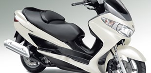 Suzuki Burgman 125 2011 vs Suzuki Burgman 200 2011
