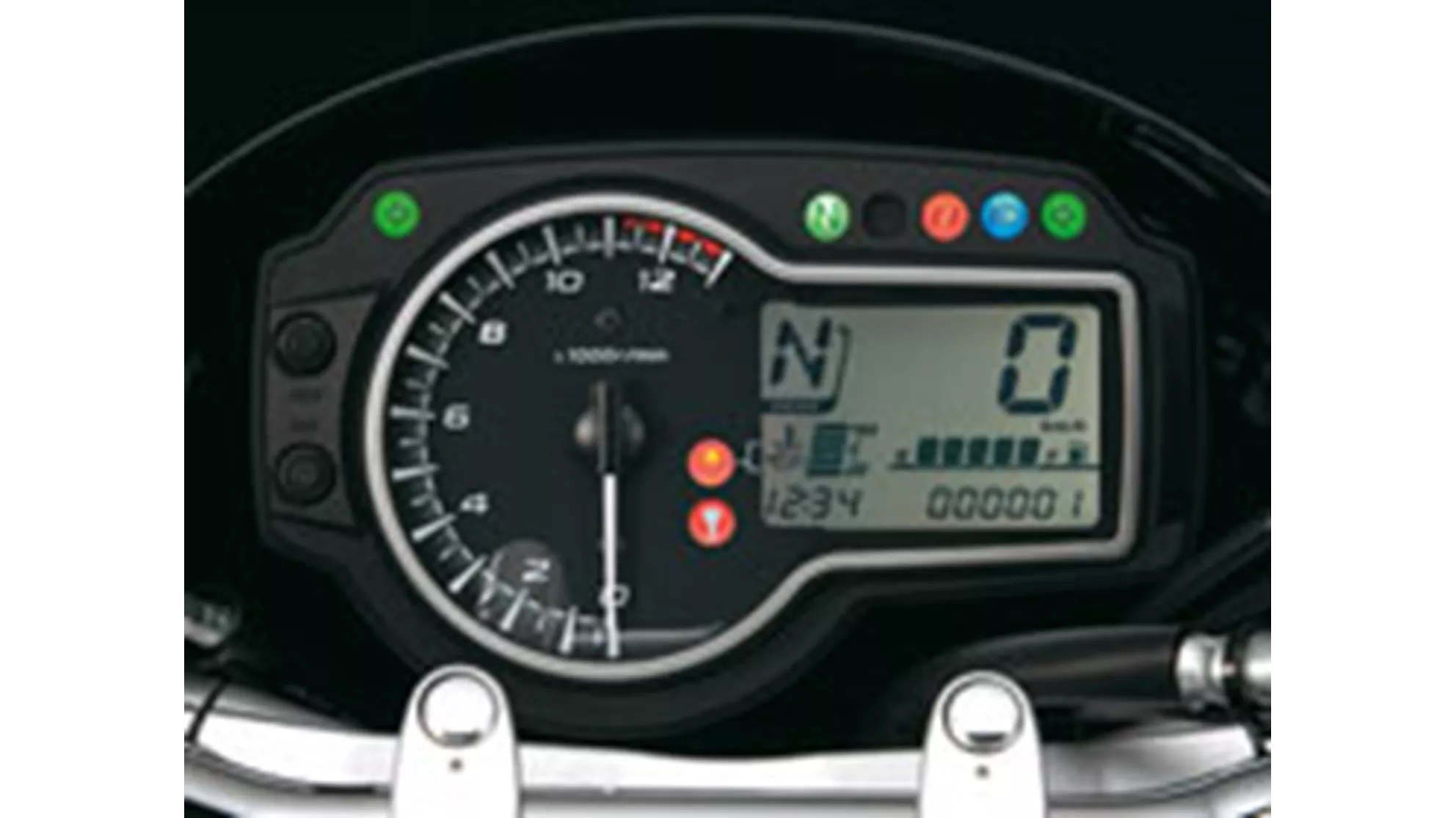 Suzuki GSR 750 - Image 5 Suzuki GSR 750 - Image 5