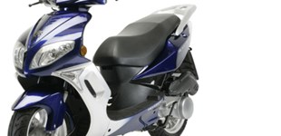 Peugeot Geopolis 125 Executive 2007 vs Peugeot Sum Up 125 2011