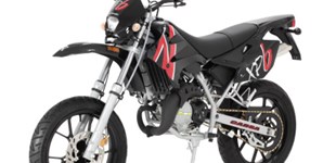 Peugeot XPS Supermoto 50 2009 vs Peugeot XP6 Supermoto 50 Power up 2011