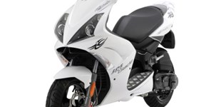 Peugeot Jet Force 50 Iceblade 2010 vs Peugeot Jet Force 50 Iceblade 2011