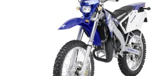 Peugeot XPS Enduro 50 2011 vs Peugeot XPS Supermoto 50 2009