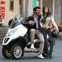 Piaggio MP3 Hybrid 300 LT 2011 - Bild 5 Piaggio MP3 Hybrid 300 LT 2011 - Bild 5