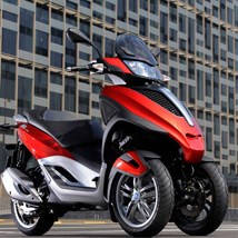 Piaggio MP3 300 i.e.Yourban LT 2011 - Bild 6 Piaggio MP3 300 i.e.Yourban LT 2011 - Bild 6