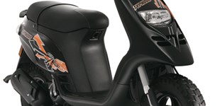 Piaggio Typhoon Sport 50 2T 2011 vs Vespa S 50 2T 2009