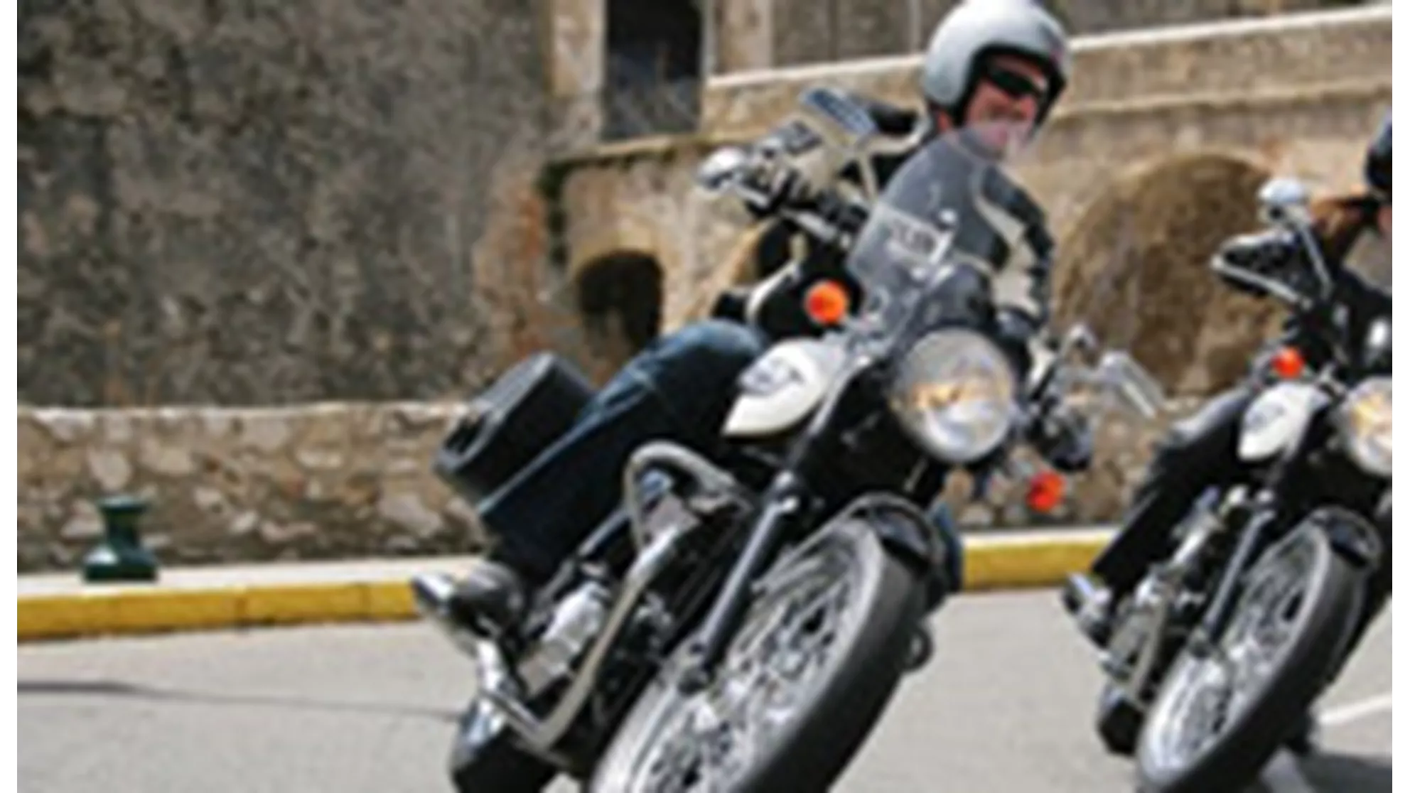 Triumph Bonneville T100 - Image 3 Triumph Bonneville T100 - Image 3