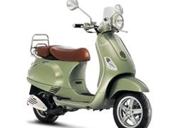 Vespa LXV 125  Vintage Vespa LXV 125  Vintage