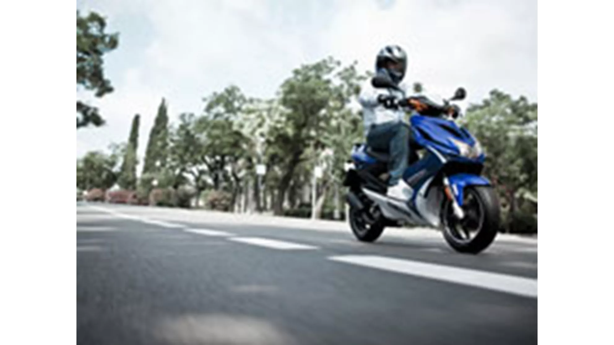 Yamaha Aerox R - Image 6 Yamaha Aerox R - Image 6