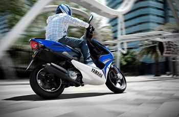 Yamaha Aerox R 2011 - Bild 12 Yamaha Aerox R 2011 - Bild 12