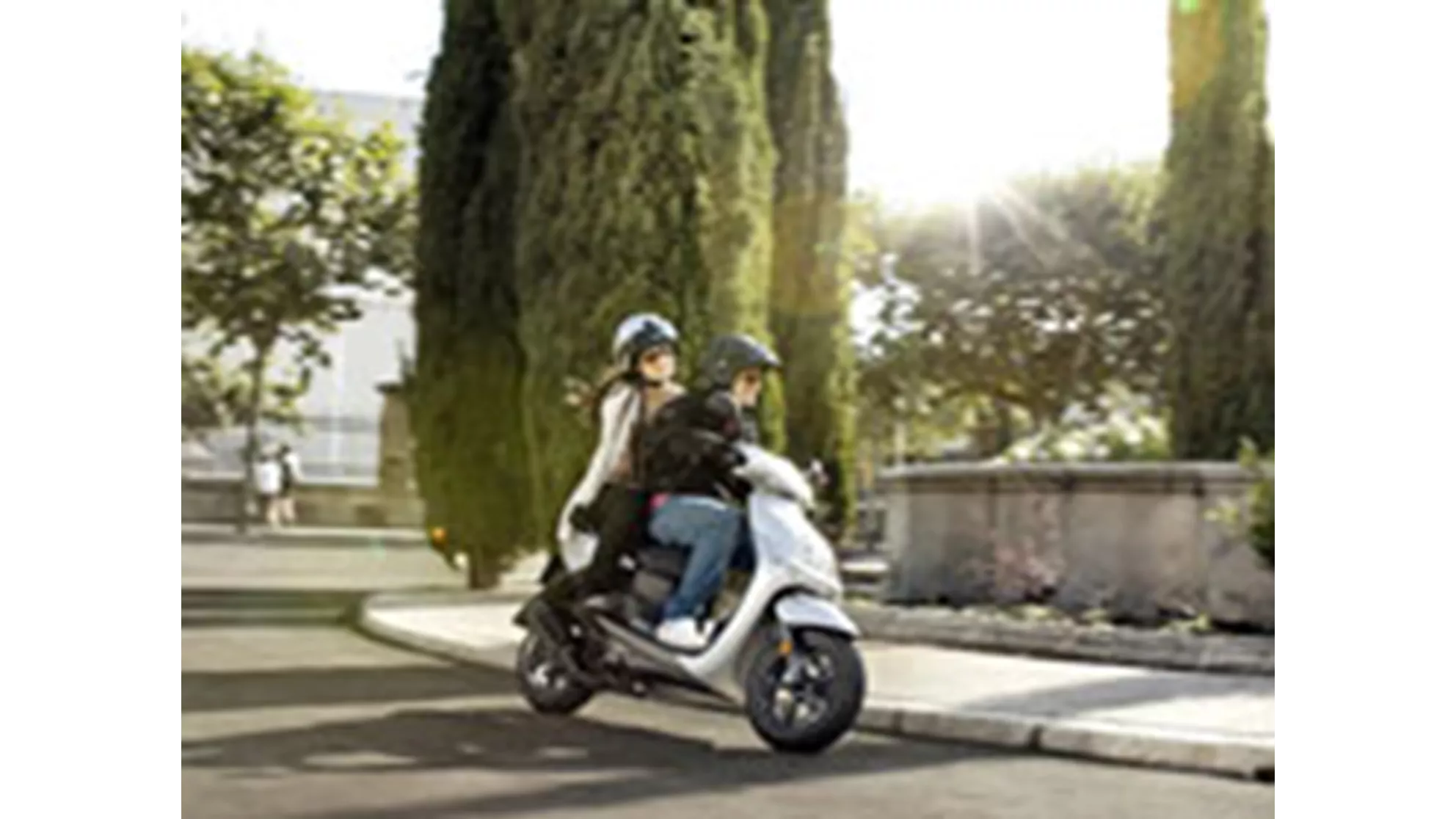 Yamaha NEOs 50 - Image 4 Yamaha NEOs 50 - Image 4