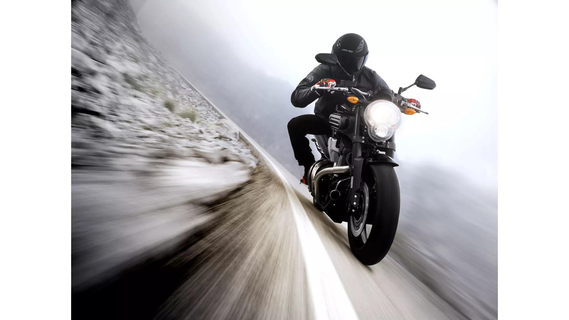 Yamaha MT-01 - Image 11 Yamaha MT-01 - Image 11