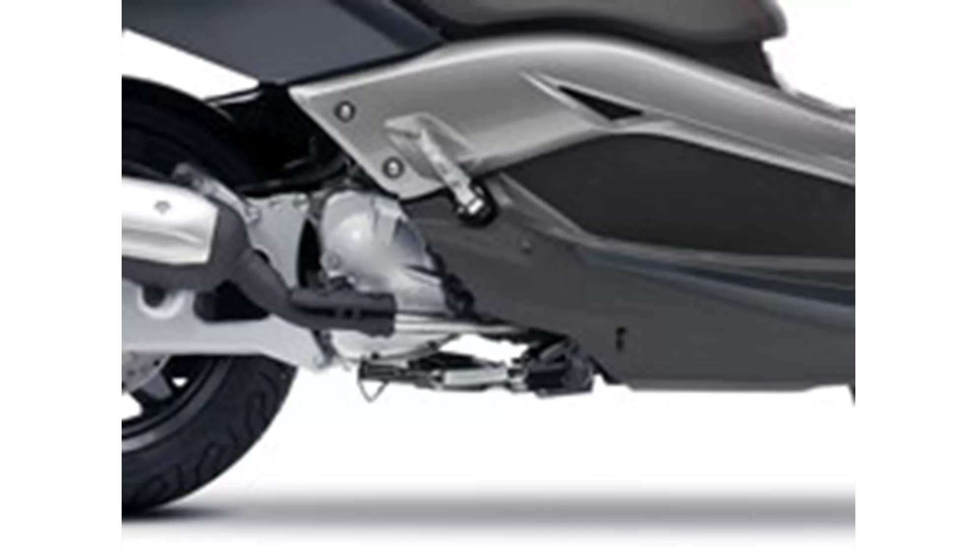 Yamaha X-Max 250 - Image 8 Yamaha X-Max 250 - Image 8