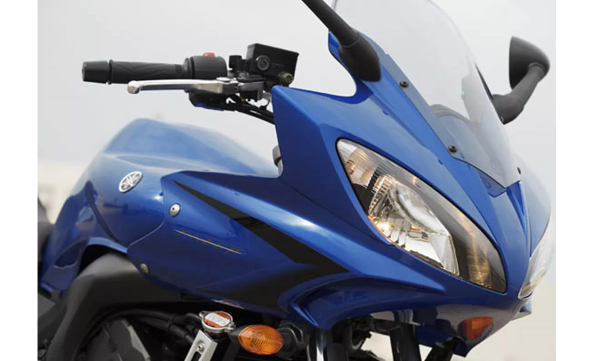 Yamaha FZ6 Fazer S2 2011 Yamaha FZ6 Fazer S2 2011