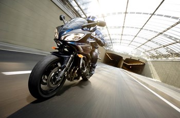 Yamaha FZ6 Fazer S2 2011 - Bild 6 Yamaha FZ6 Fazer S2 2011 - Bild 6