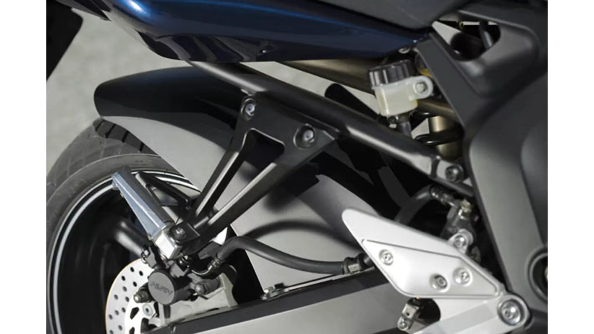Yamaha FZ6 Fazer S2 - Image 6 Yamaha FZ6 Fazer S2 - Image 6