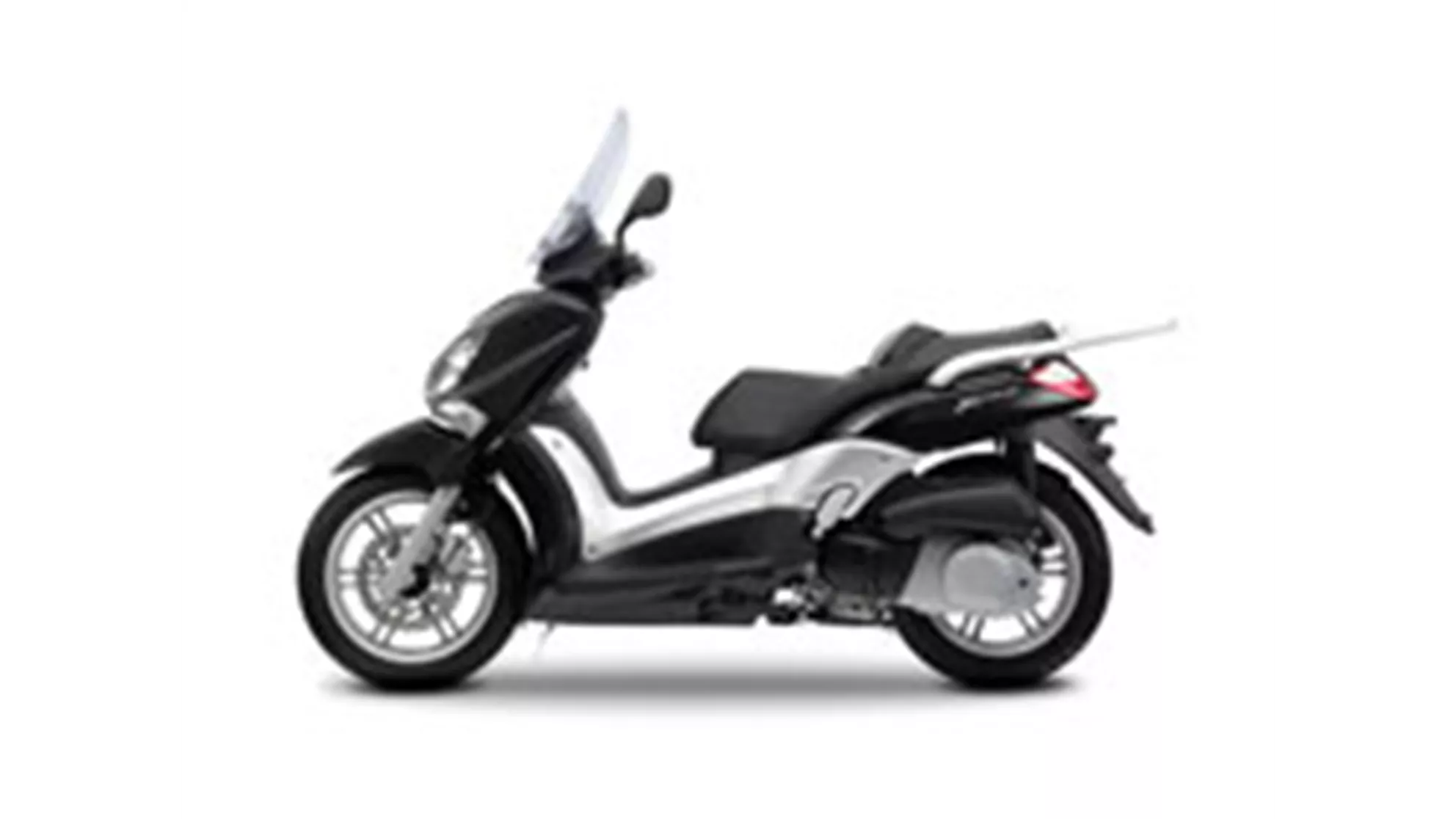 Yamaha X-City 250 - Image 4 Yamaha X-City 250 - Image 4