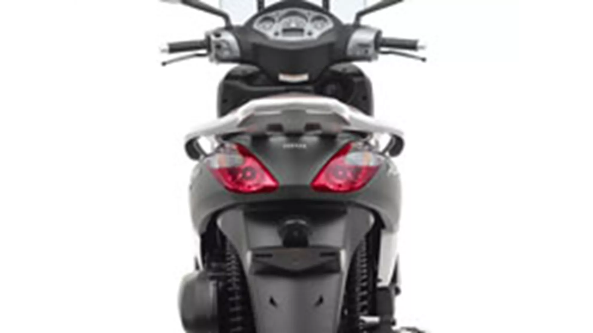 Yamaha X-City 250 - Image 8 Yamaha X-City 250 - Image 8