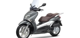 Honda SH300i 2010 vs Yamaha X-City 250 2011
