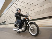 Yamaha YBR 125 Custom 2011 - Bild 7