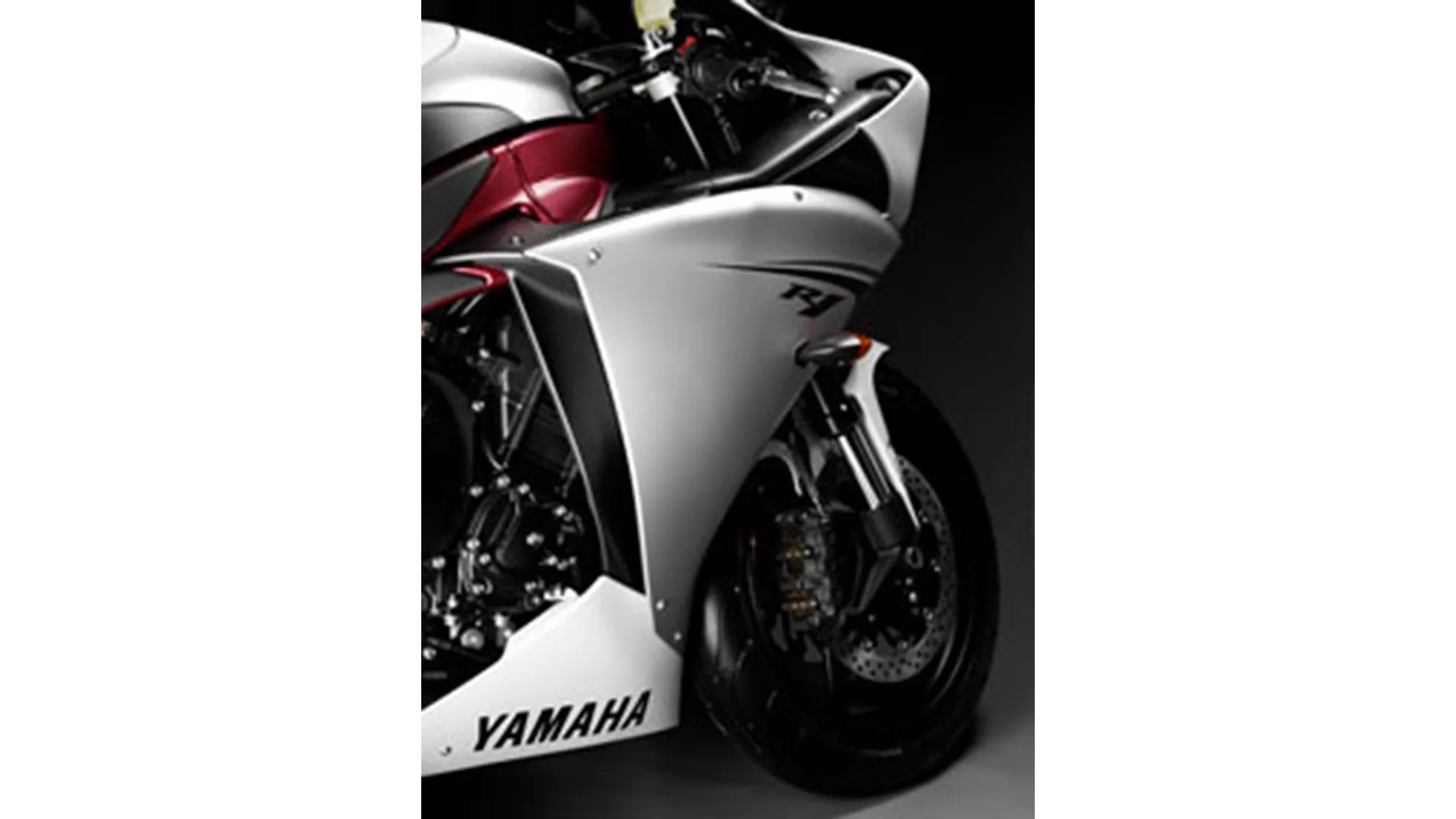 Yamaha R1 - Image 6 Yamaha R1 - Image 6