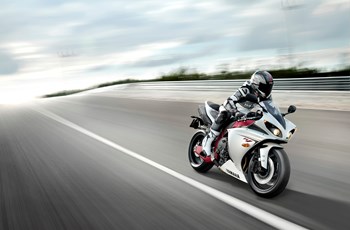 Yamaha R1 2011 - Bild 12 Yamaha R1 2011 - Bild 12