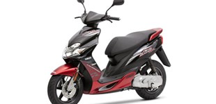 Peugeot Jet Force 50 Darkside 2012 vs Yamaha Jog-RR 2011