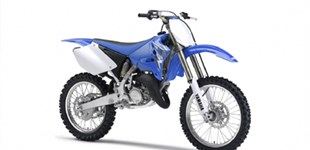 Honda CBR 125 R 2009 vs Yamaha YZ 125 LC 2011