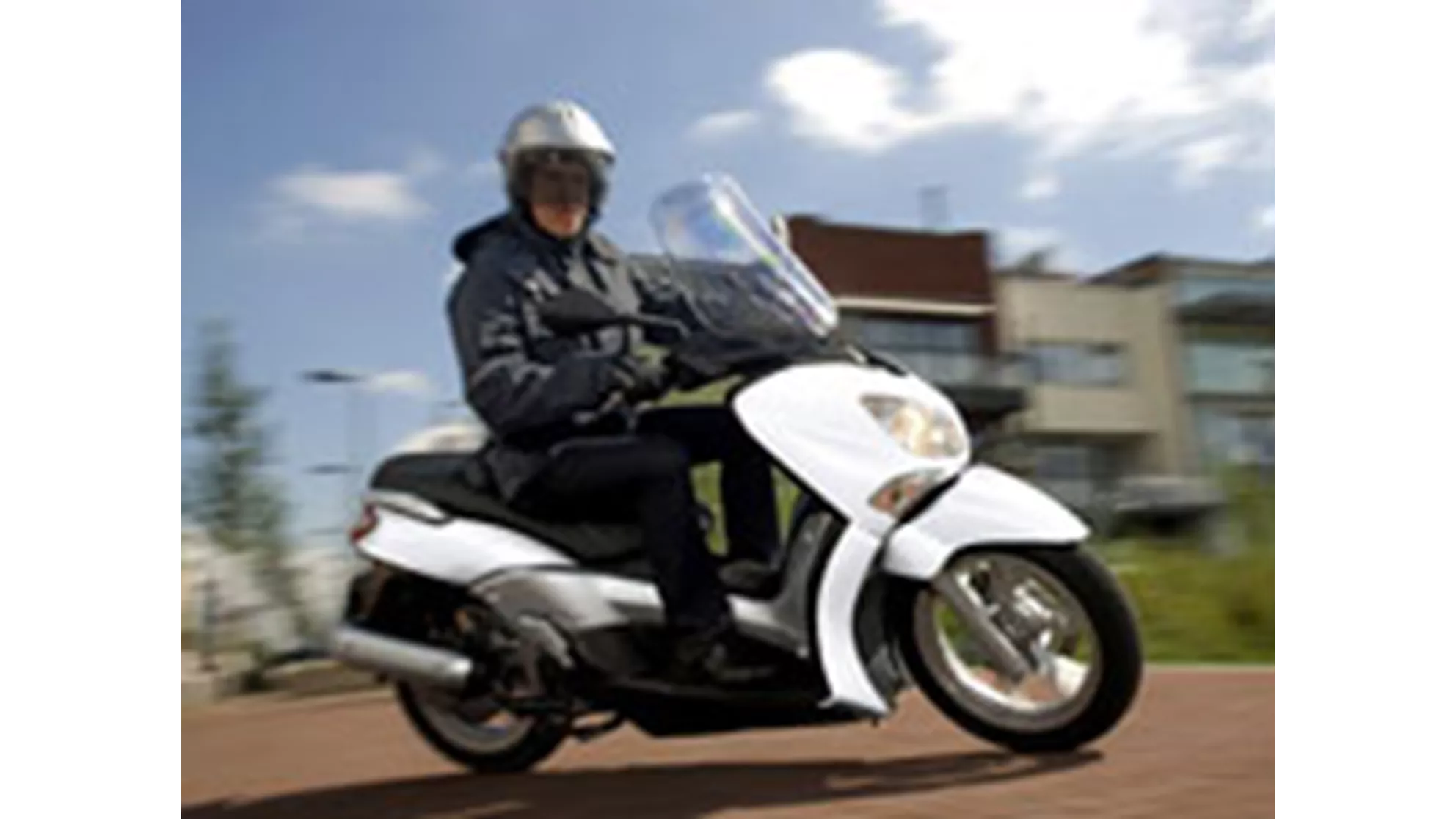 Yamaha X-City 125 - Image 4 Yamaha X-City 125 - Image 4