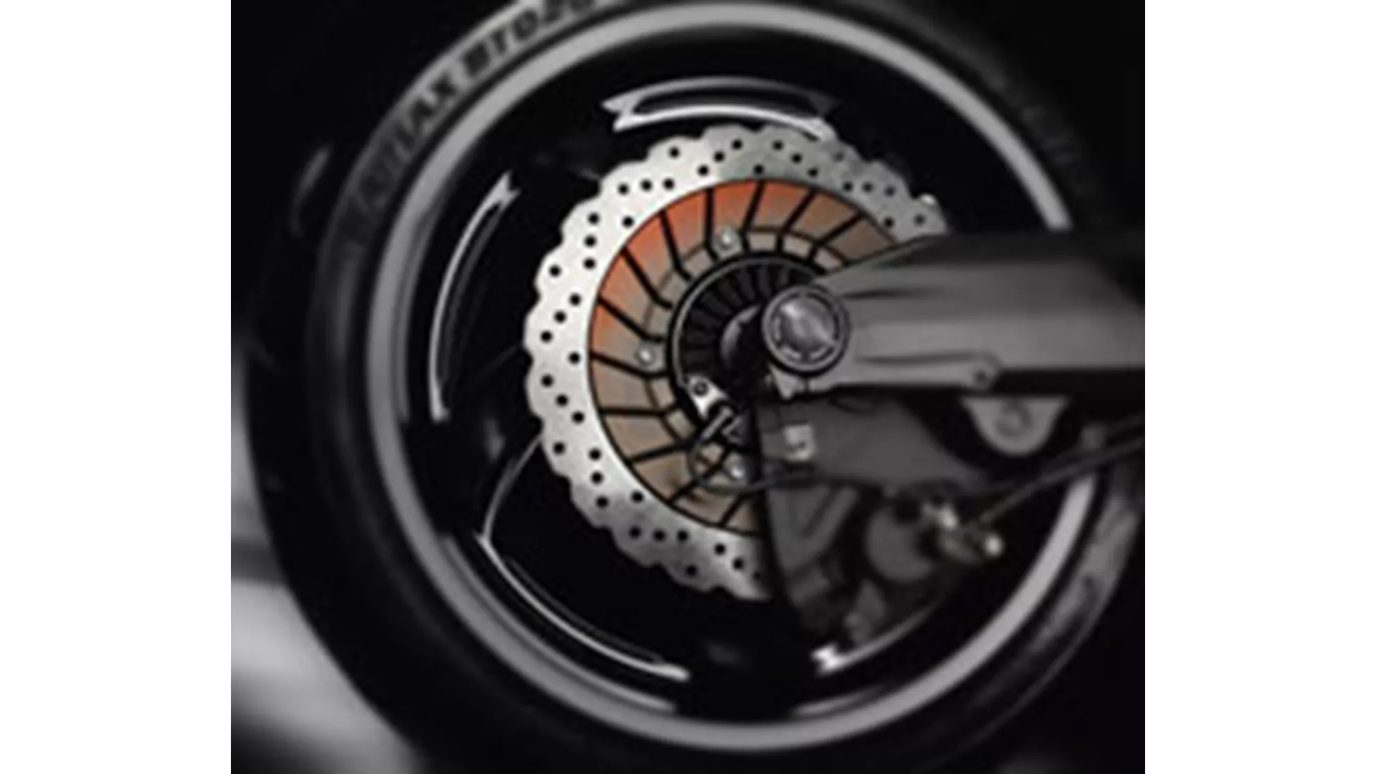 Yamaha V-MAX - Image 5 Yamaha V-MAX - Image 5