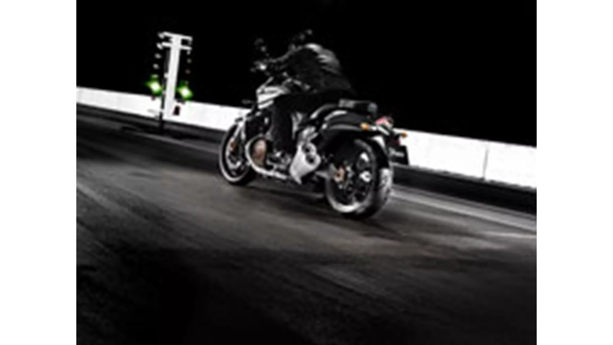 Yamaha V-MAX - Image 9 Yamaha V-MAX - Image 9