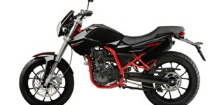 Derbi Mulhacen 125 Cafe 2011 vs FB Mondial SMX 125i 2017