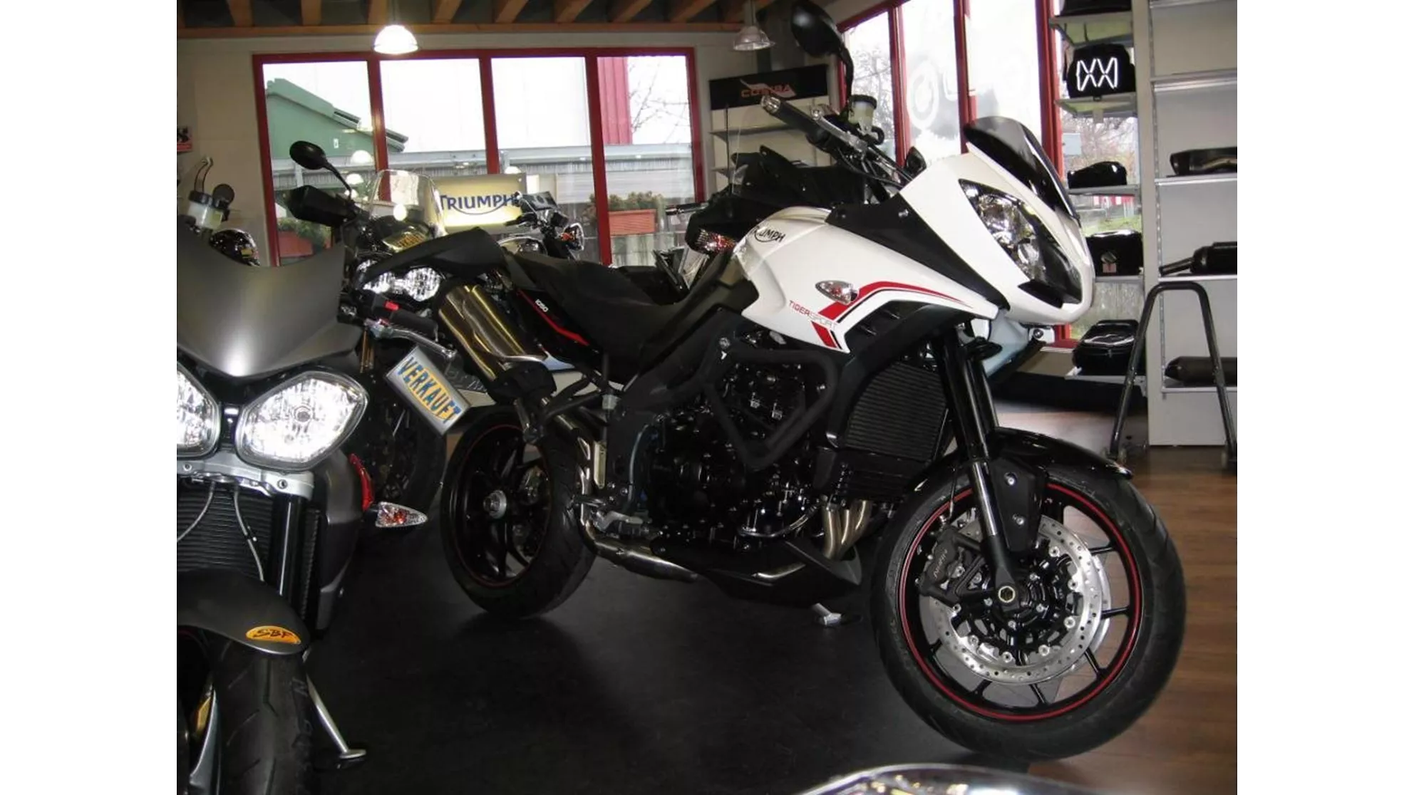 Benelli Tre-K 1130 - Image 3 Benelli Tre-K 1130 - Image 3