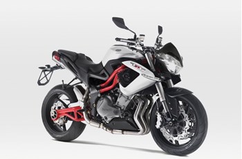 Benelli Cafe Racer 899 2011 - Bild 2