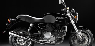 Ducati Scrambler Flat Track Pro 2016 vs Ducati GT 1000 2011