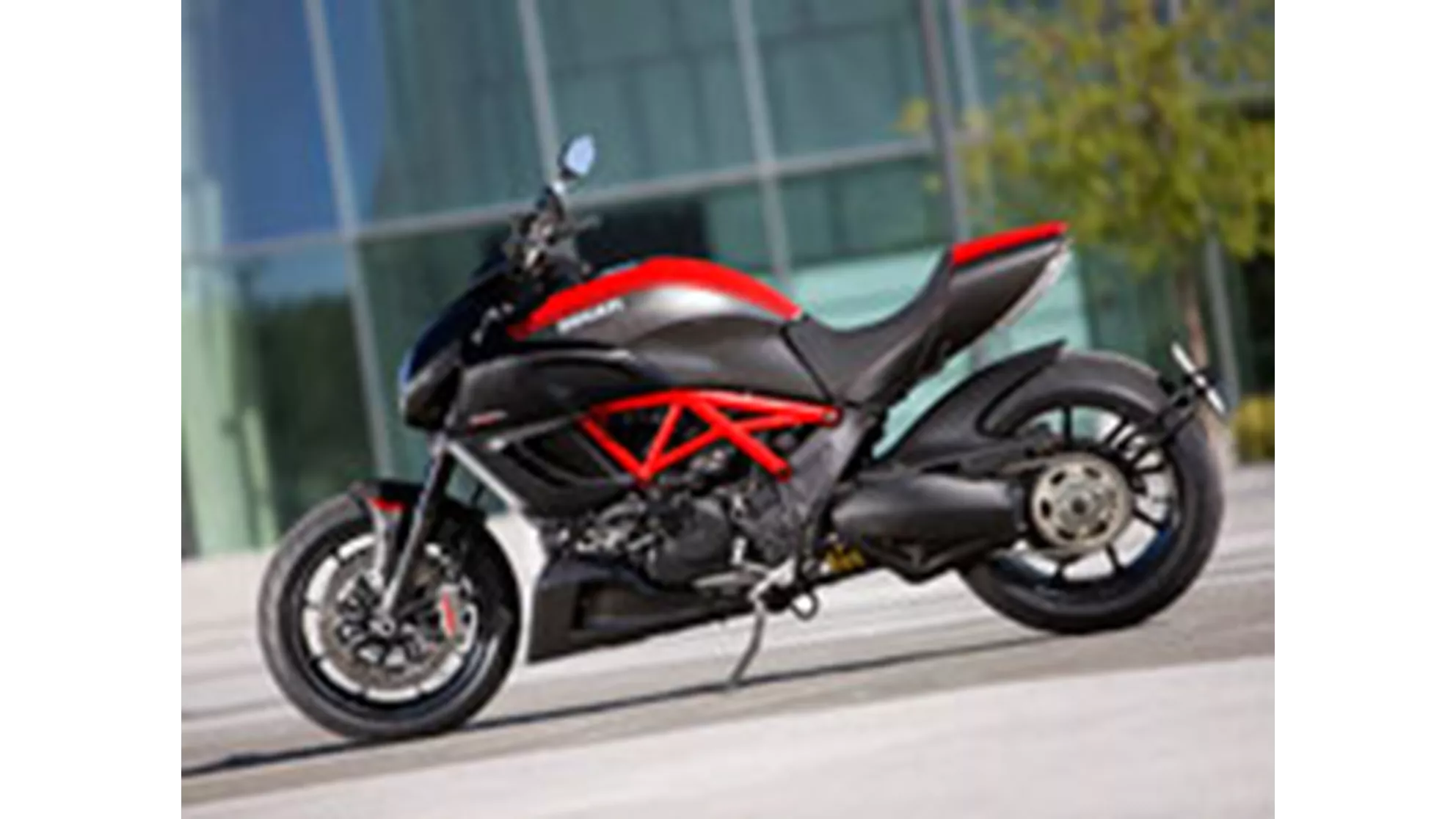 Ducati Diavel 1200 - Image 2 Ducati Diavel 1200 - Image 2