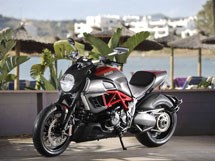 Ducati Diavel 1200 2011 - Bild 8 Ducati Diavel 1200 2011 - Bild 8