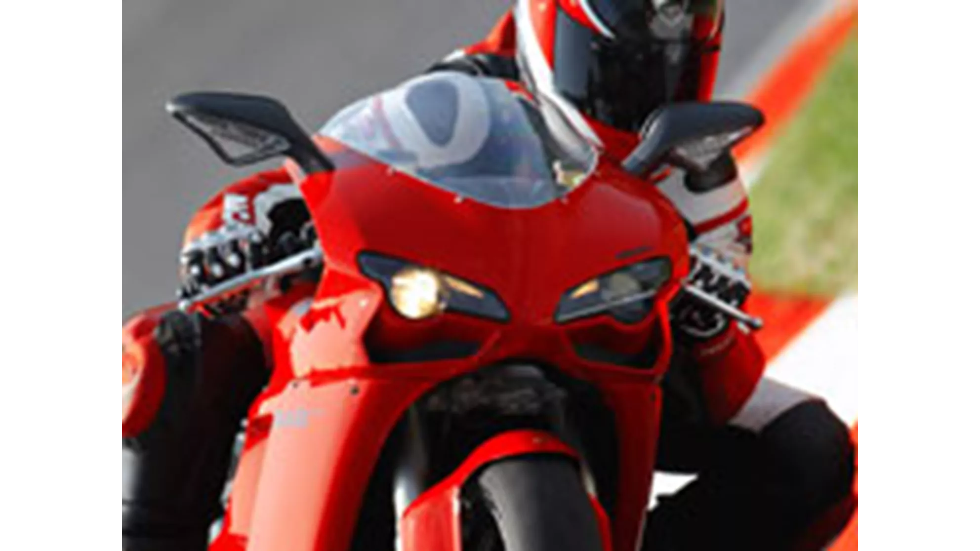 Ducati 848 EVO - Image 7 Ducati 848 EVO - Image 7