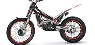Sherco 300 ST Factory 2018 vs Beta Evo 300 2T 2011 Sherco 300 ST Factory 2018 vs Beta Evo 300 2T 2011
