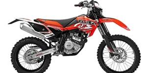 Beta RR 50 Motard 2021 vs Beta RR Enduro 4T 125 LC 2011 Beta RR 50 Motard 2021 vs Beta RR Enduro 4T 125 LC 2011