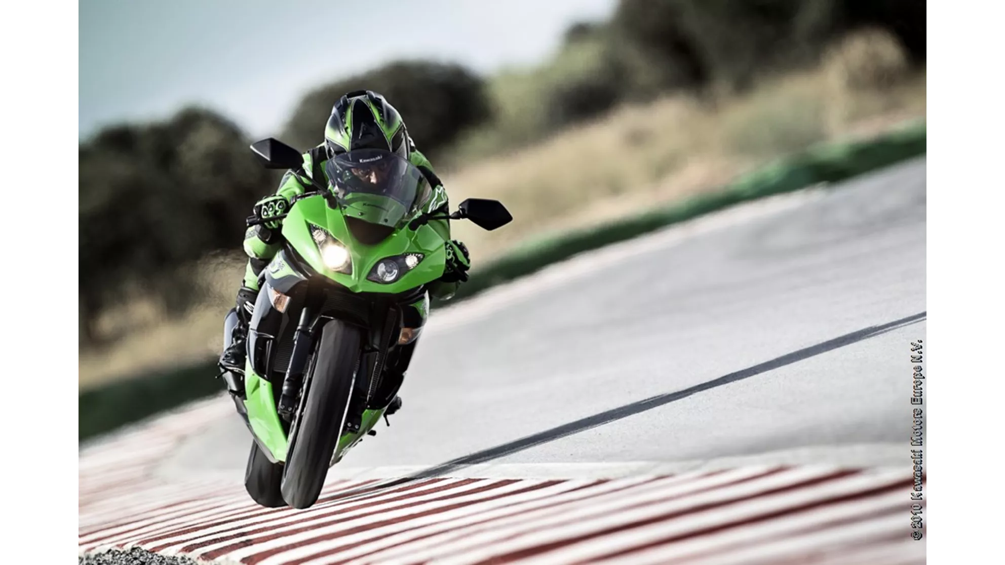 Kawasaki Ninja ZX-6R - Image 9 Kawasaki Ninja ZX-6R - Image 9
