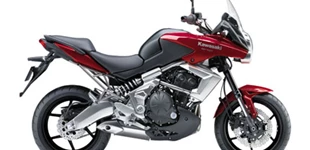 Honda NT700V Deauville 2012 vs Kawasaki Versys 650 2011 Honda NT700V Deauville 2012 vs Kawasaki Versys 650 2011