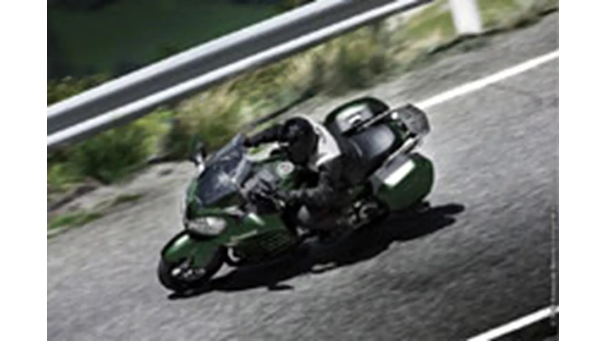 Kawasaki GTR 1400 - Image 6 Kawasaki GTR 1400 - Image 6