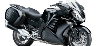 Kawasaki GTR 1400 2011 vs Ducati Streetfighter V2 2022