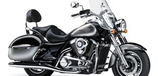 Harley-Davidson Road King Classic FLHRC 2016 vs Kawasaki VN 1700 Classic Tourer 2011 Harley-Davidson Road King Classic FLHRC 2016 vs Kawasaki VN 1700 Classic Tourer 2011